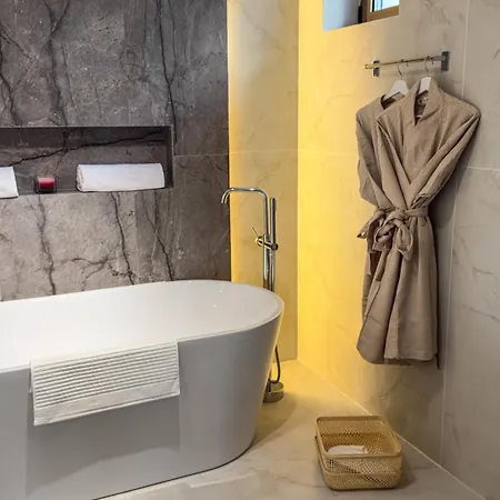 Greenlake Boutique *