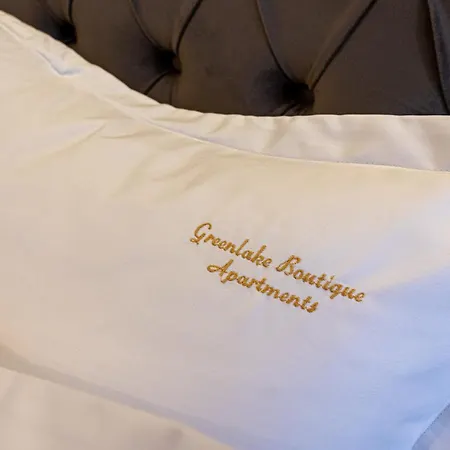 Greenlake Boutique * ブカレスト