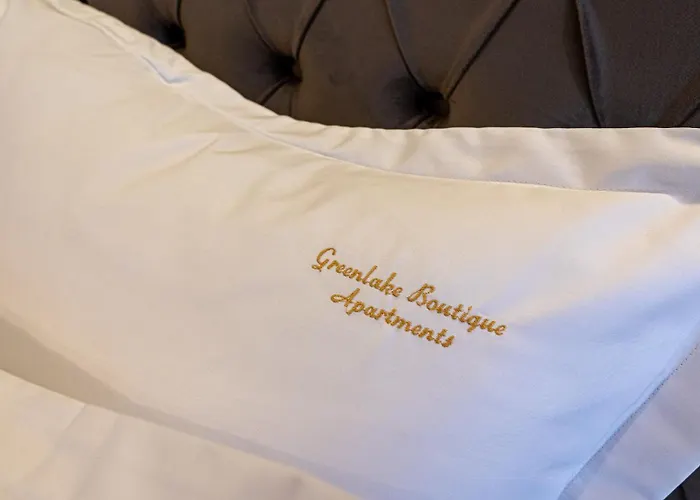 Greenlake Boutique * بوخارست